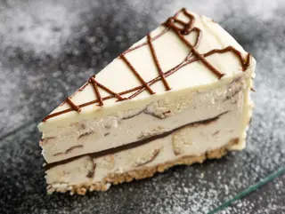 Tarta de Donuts de Chocolate Blanco