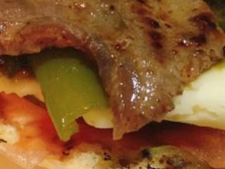 BOCADILLO DE ENTRECOT Y PIMIENTOS