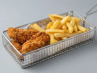 Tenders de pollo y Zumo