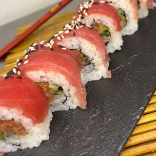 67. Uramaki Doble Atún (8 Pzs.)