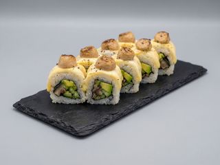 68. Uramaki Butterfoie (8 Pzs.)