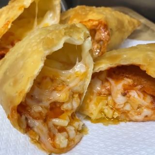 Empanada de jamón y queso