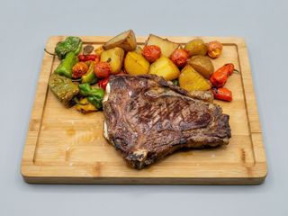 Chuletón A La Brasa (Ración)