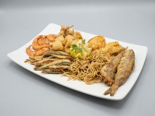 Fritura Variada Malagueña (Mínimo 2 Personas)