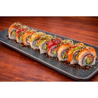 100. Arcoiris Uramaki (8 Uds.)