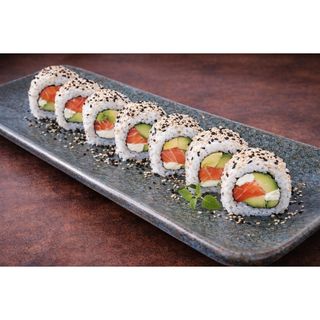 82. Uramaki De Salmón Y Queso (8 Uds.)
