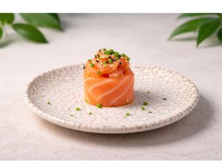 166. Gunkan Spicy Salmón (1 Ud.)
