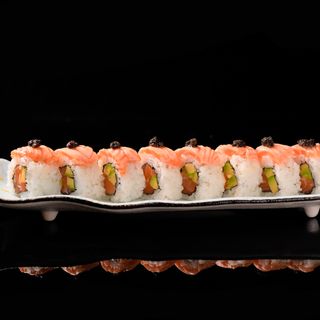 11B. Salmón. Aguacate. Salsa trufa