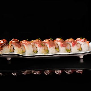 15F. Gamba rebozada. Aguacate. Wagyu i Foie flameado