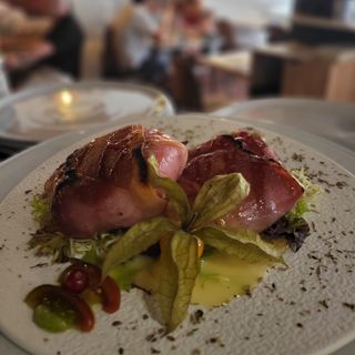 Rotllet D'speck Amb Formatge Tomino I Melmelada De Pera (2 Uds.)