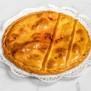 Empanada de cecina y queso de cabra