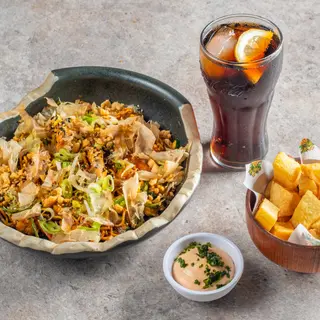 MENÚ YAKISOBA