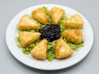 Camembert Frito Con Arándanos