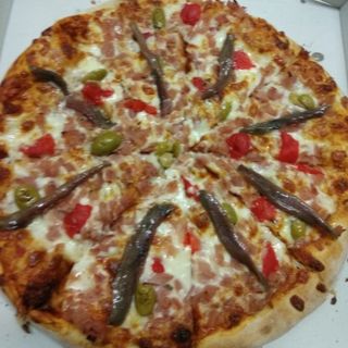 25 Pizza Caprichosa (Mediana)