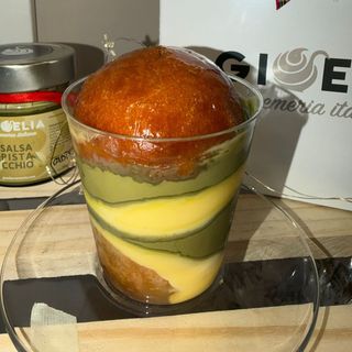 Babà Napolitano Pistacho