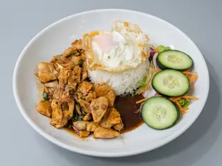 Khao-Kratiem Prikthai Kaidow  
