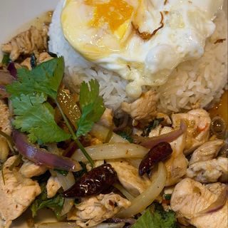 Khao-Padprik Samunprai Kaidow  