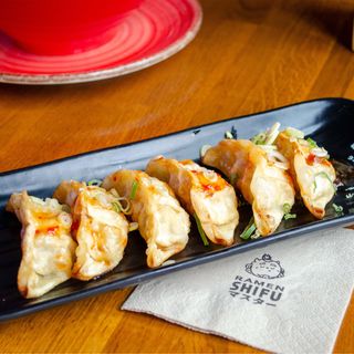 Age Gyozas (6 Pzs.)