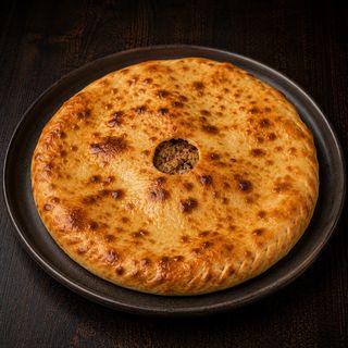 Kubdari Pastel Relleno De Carne