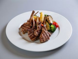 Chuletas De Cordero A La Plancha