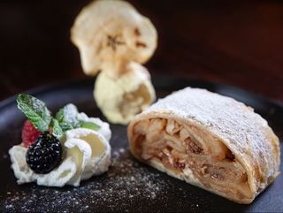 Apfelstrudel