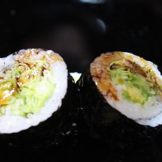 141.Futomaki Vegetal (5u)