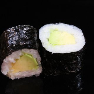 101.Maki de aguacate (8u)