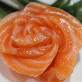 97.Sashimi de salmon (4u)