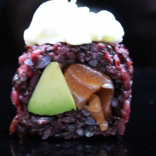 136.Uramaki oscuro (8u)