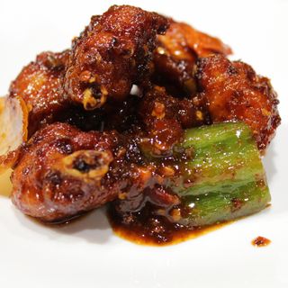 28.Alitas de pollo picante