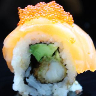 132.Uramaki ebi orange (8u)