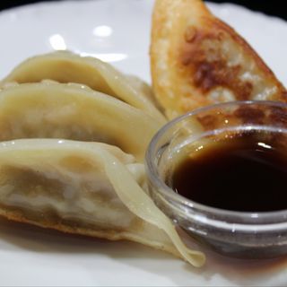 34.Gyozas de Cerdo y verdura (5u)