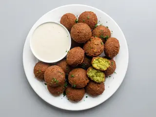 60.  Falafel (4 Uds.)