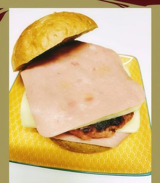 Hamburguesa Especial De Criollo