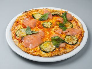 Pizza salomón (pequeña)