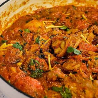 1 Vegetale samosa , 1 chicken kadhai, 1 garlic naan, 1 lata cocacola