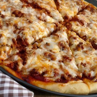 Pizza boloñesa
