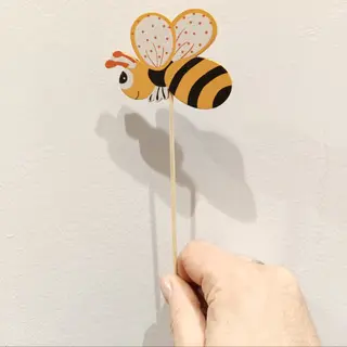 Pick abeja naranja