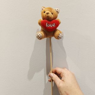 Peluche con palo (SÓLO PARA AÑADIR EN RAMOS DE FLORES)