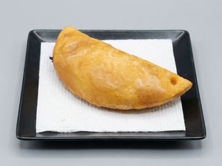 Jamón y queso  empanada