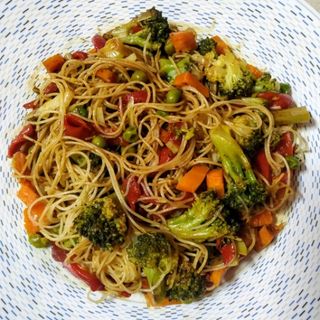 Vegetariana Wok de Tallarines