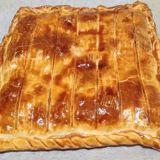 Empanada Hojaldre York y queso
