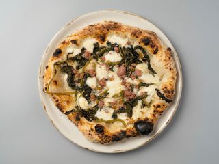 Pizza Salsiccia E Friarielli