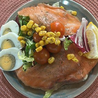 Ensalada Salmón ahumado