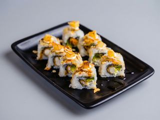 Katsu Almendrado Roll