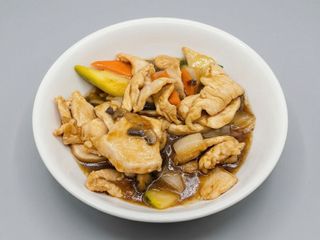 Menú (8) Pollo Con Almendras