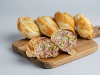 Empanada Mortadela Pistacho