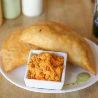 Empanada De Cazón (1 Ud.)