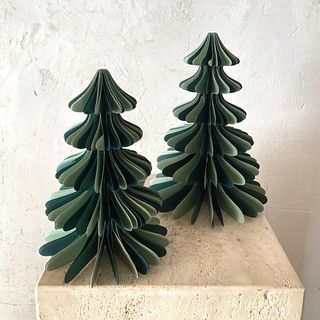 Conjunto árboles Navidad papel verde