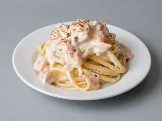 Pasta panna e prosciutto cotto